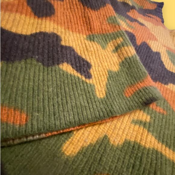 Madewell 100% Merino Wool Bunny Silhouette Camo Flare Sleeve Crewneck Sweater XS - Picture 2 of 7